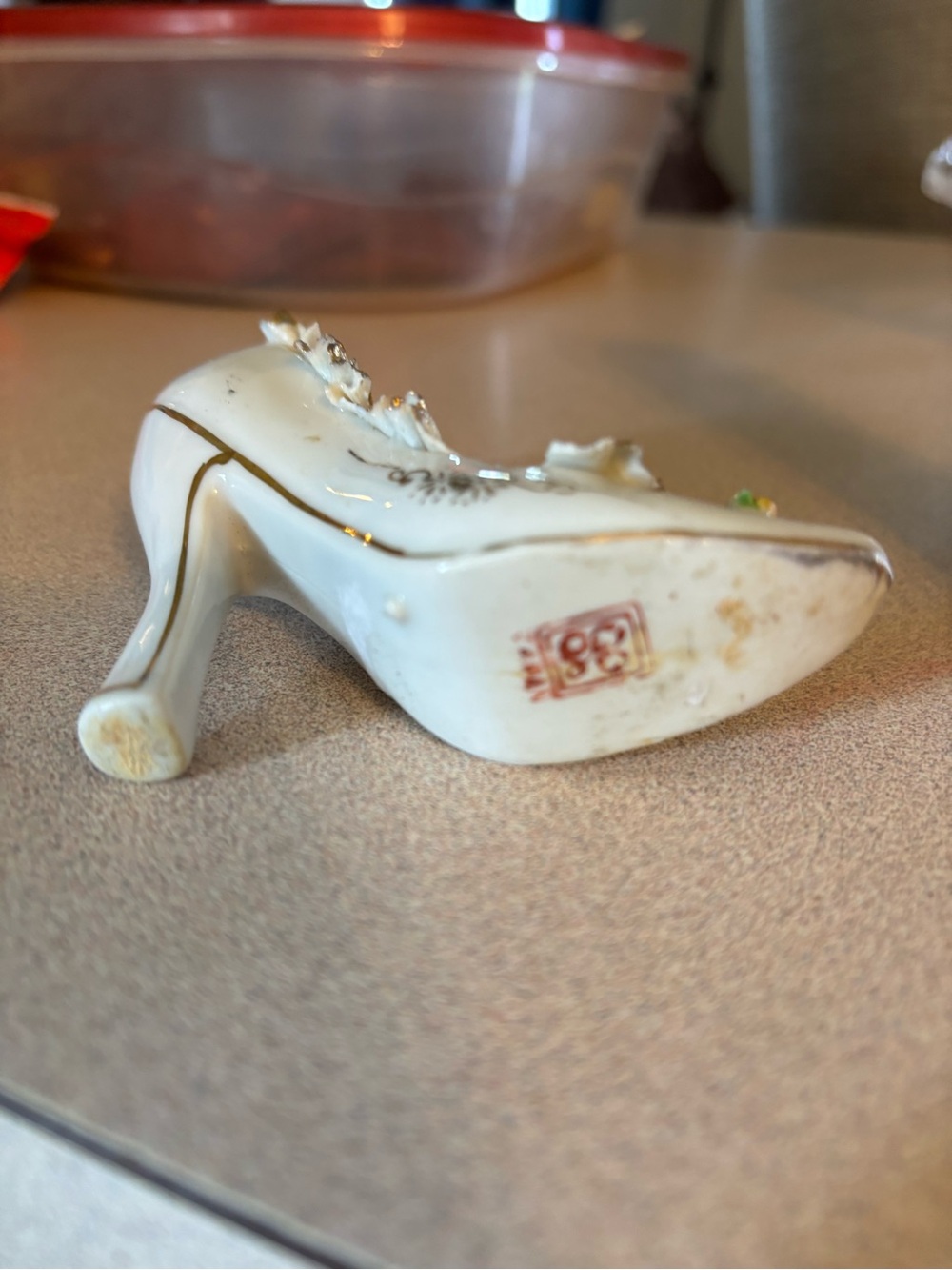 Elegant White Heeled Women’s Shoe Figurine